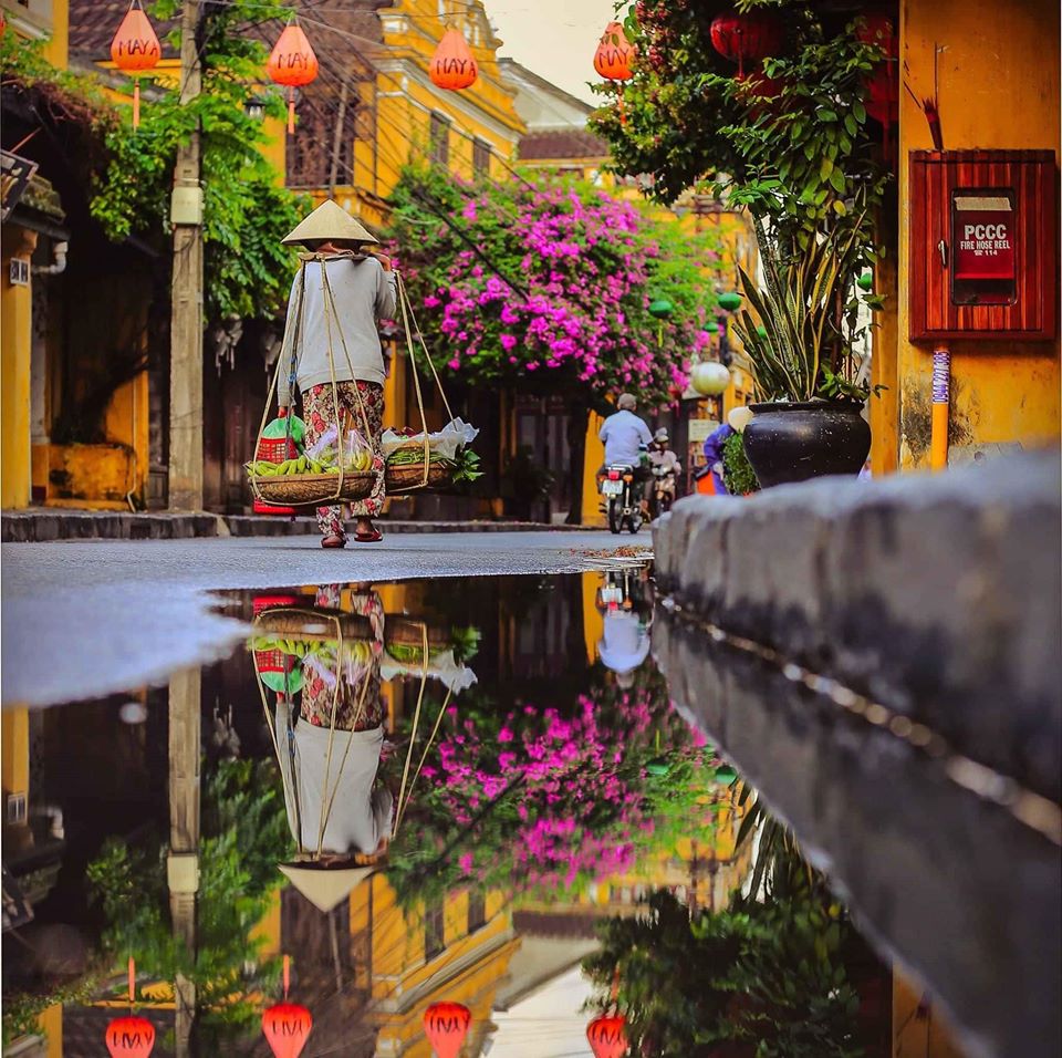 Explore the charm of Magical Hoi An ancient town with the Hoi An Discovery Package from moodhoian